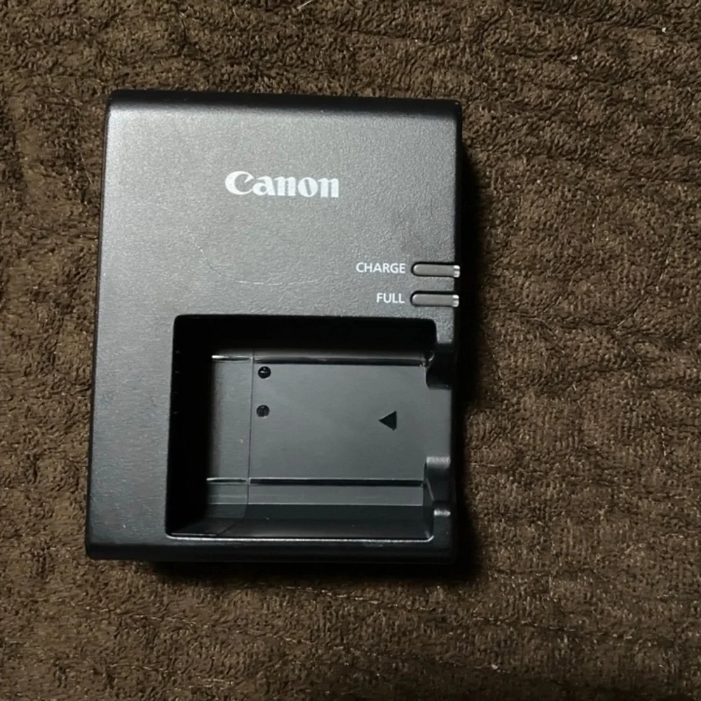 Canon EOS 4000D camera set